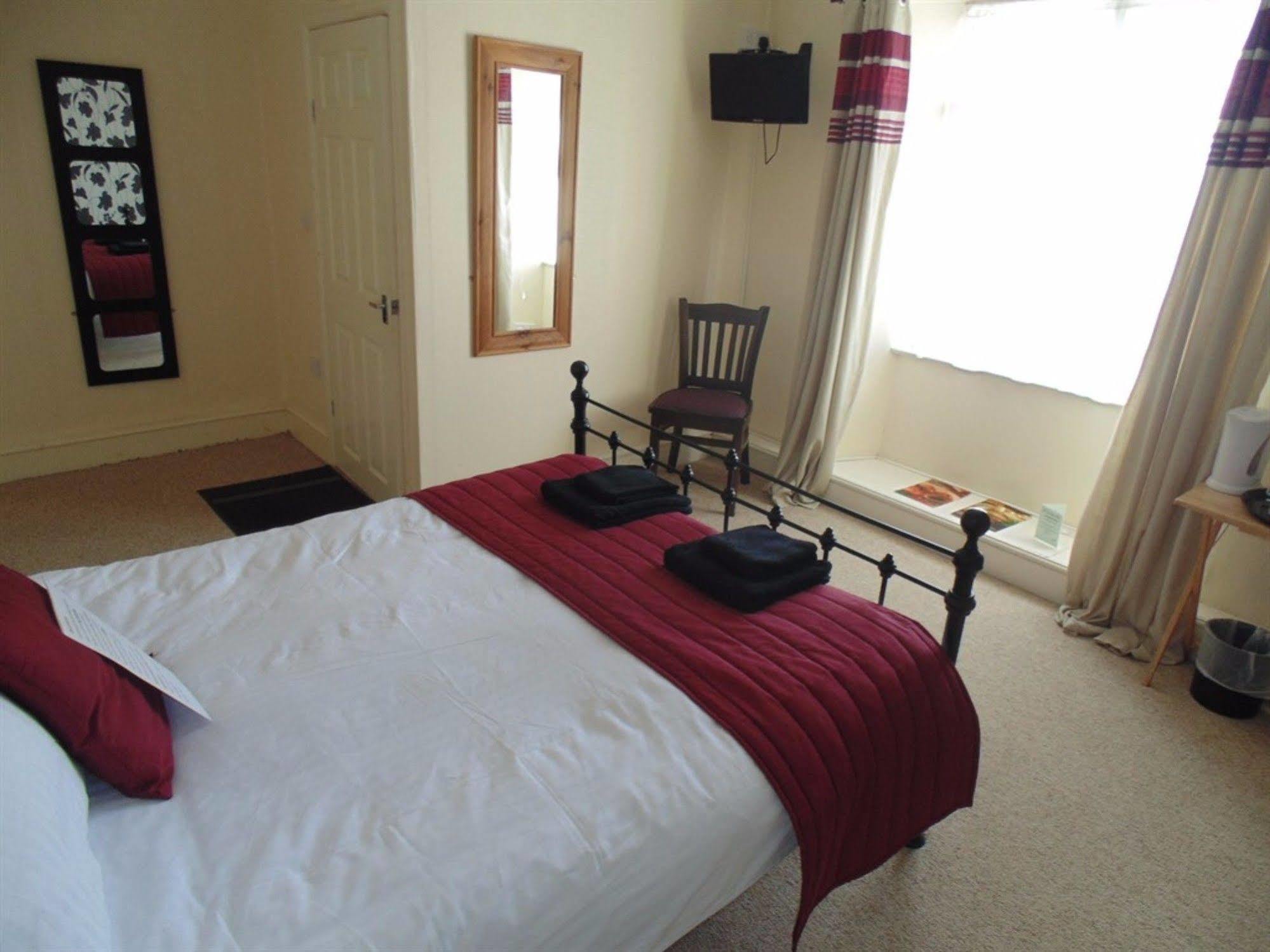 King'S Head Hotel By Greene King Inns Wimborne Minster Εξωτερικό φωτογραφία